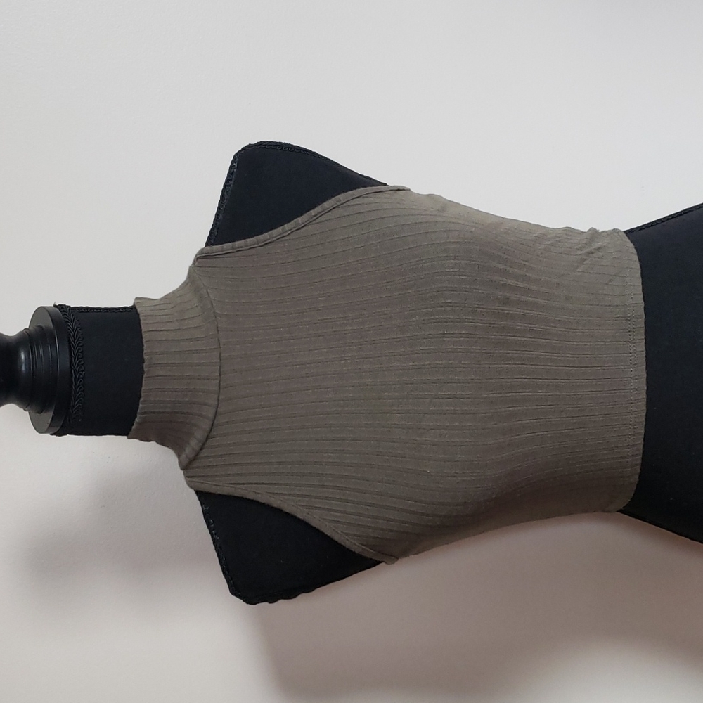 Ribbed Turtleneck Crop Top